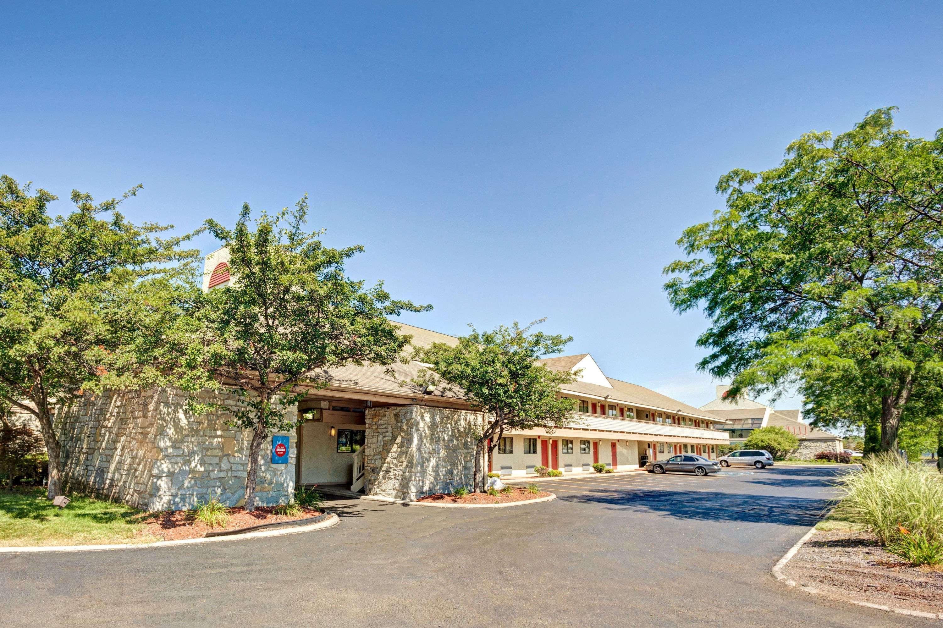 Days Inn & Suites By Wyndham Monroe Exterior foto